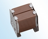 Сборка конденсаторов EPCOS CA MEGACAP с высокой емкостью и низким эквивалентным последовательным сопротивлением